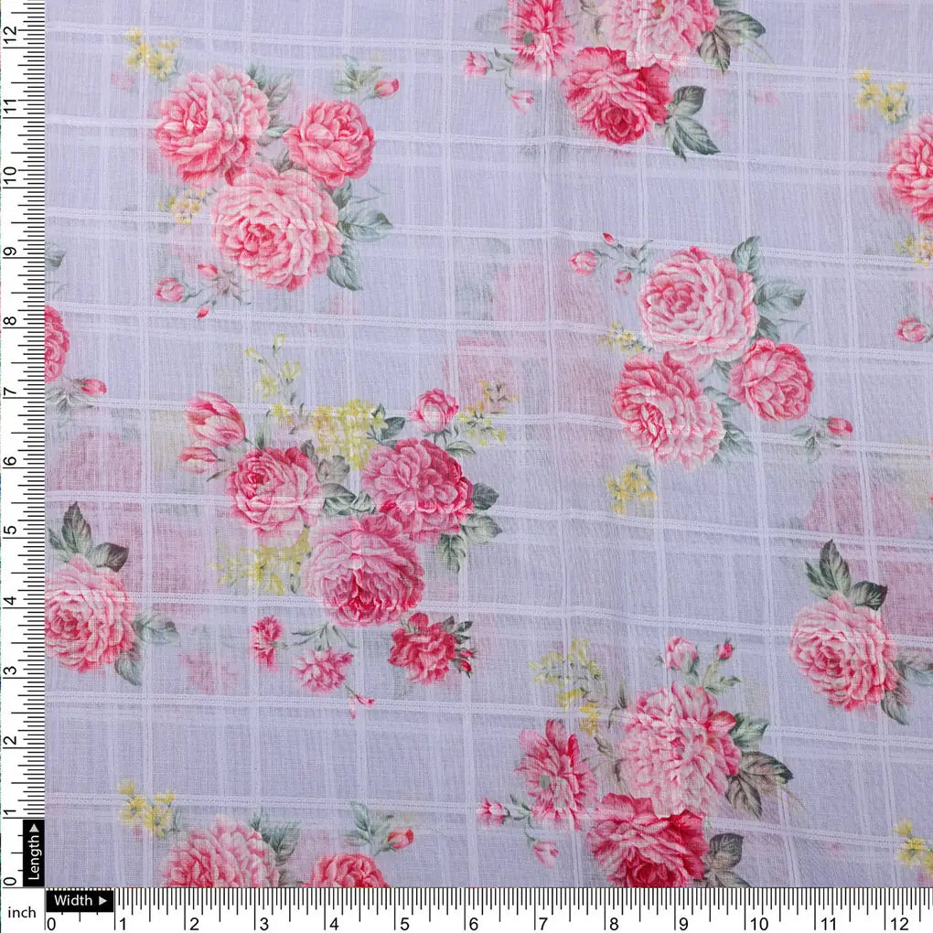 Gorgeous Floral Linen Fabric in a Vibrant Bunch of Flowers – 0l2a0891copy