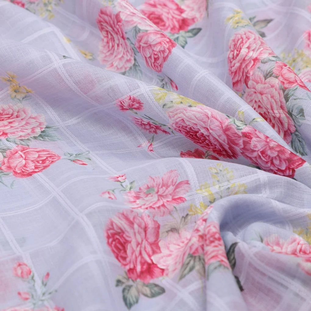 Gorgeous Floral Linen Fabric in a Vibrant Bunch of Flowers – 0l2a0893copy