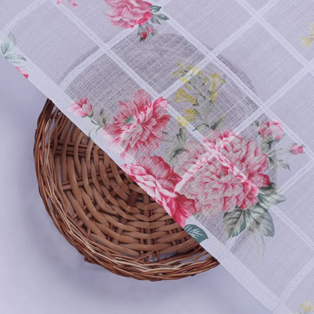 Gorgeous Floral Linen Fabric in a Vibrant Bunch of Flowers – 0l2a0894copy