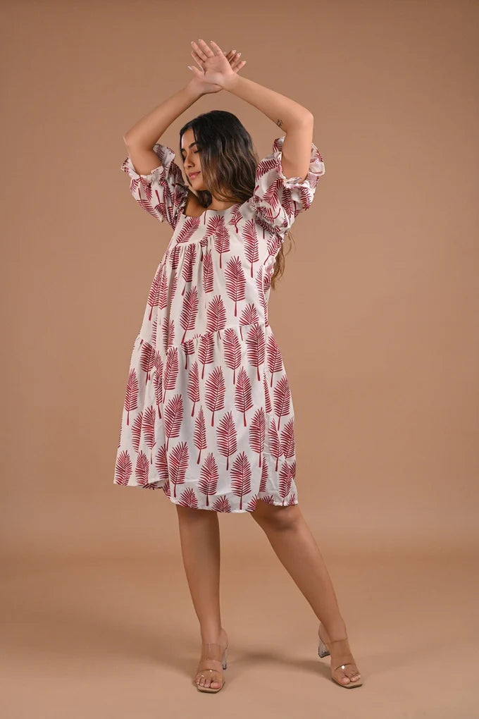 Off-Shoulder Tiered Printed Midi Dress – 107.2