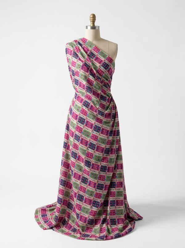 Close-up Texture & Drape of Muslin Fabric — FAB VOGUE Studio - alternate view