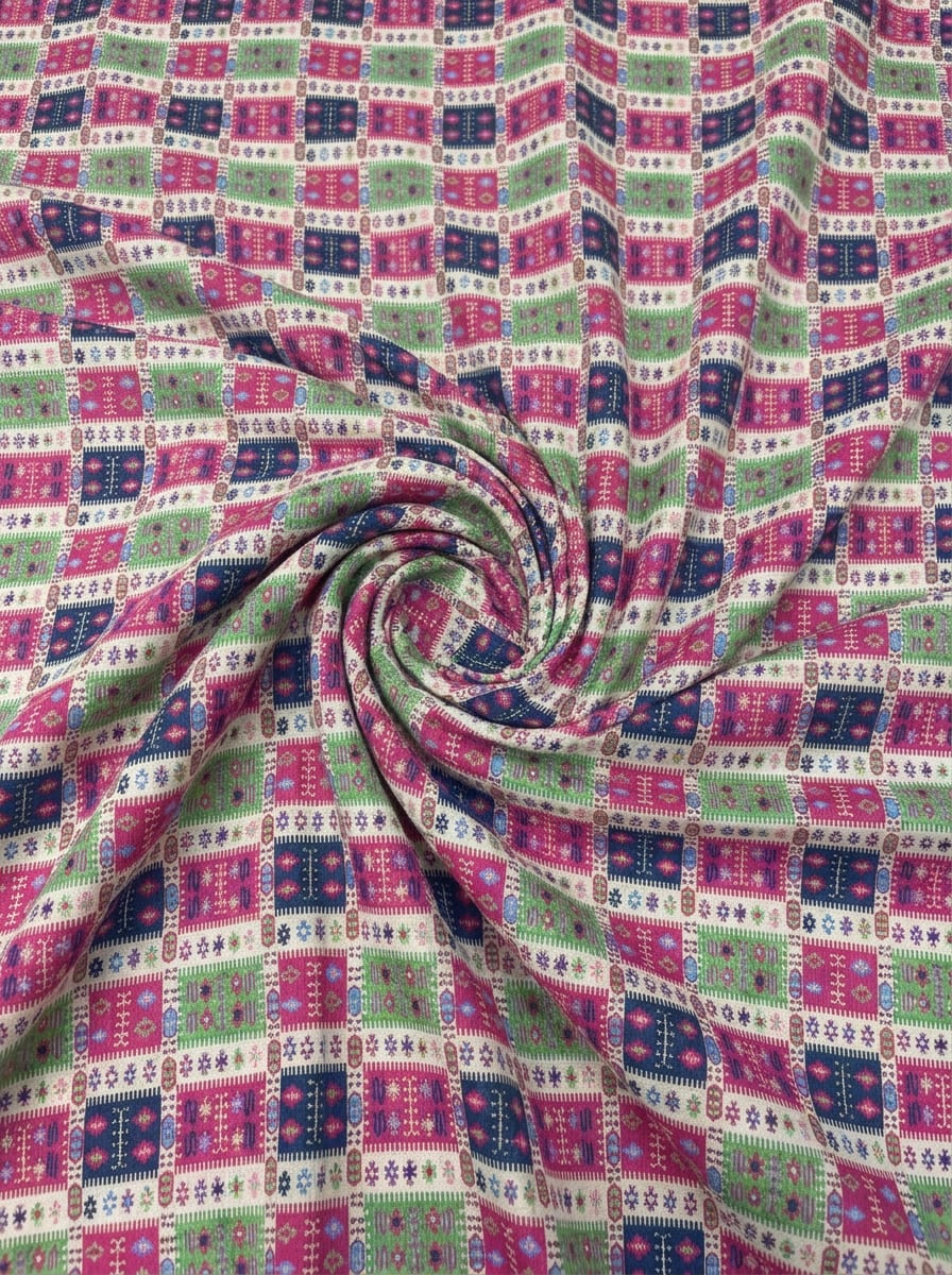 Close-up Texture & Drape of Muslin Fabric — FAB VOGUE Studio