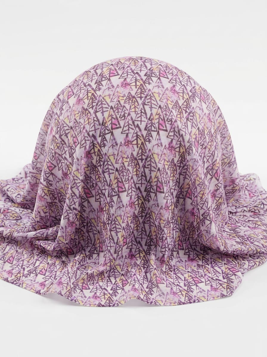 Close-up Texture & Drape of Pastel Pink Organza Fabric — FAB VOGUE Studio