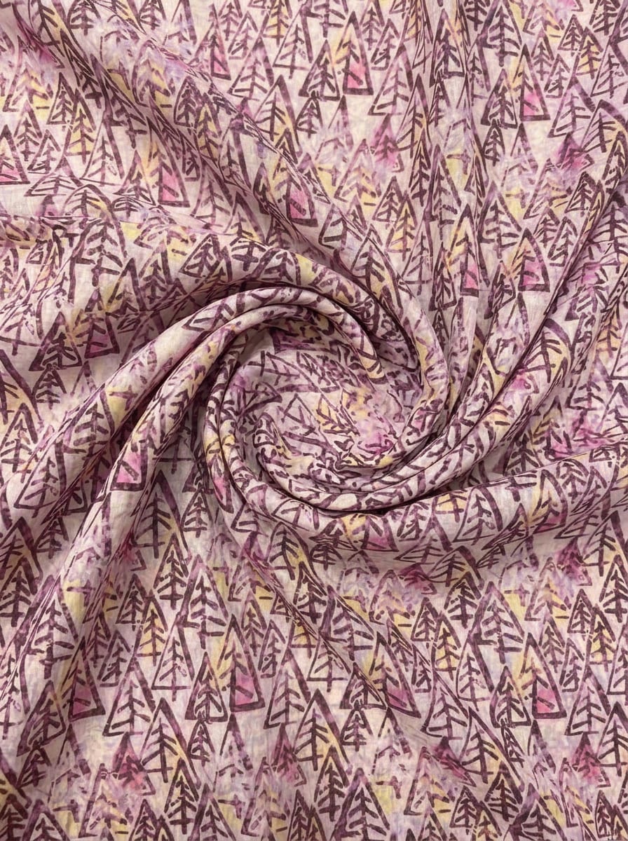 Close-up Texture & Drape of Pastel Pink Organza Fabric — FAB VOGUE Studio