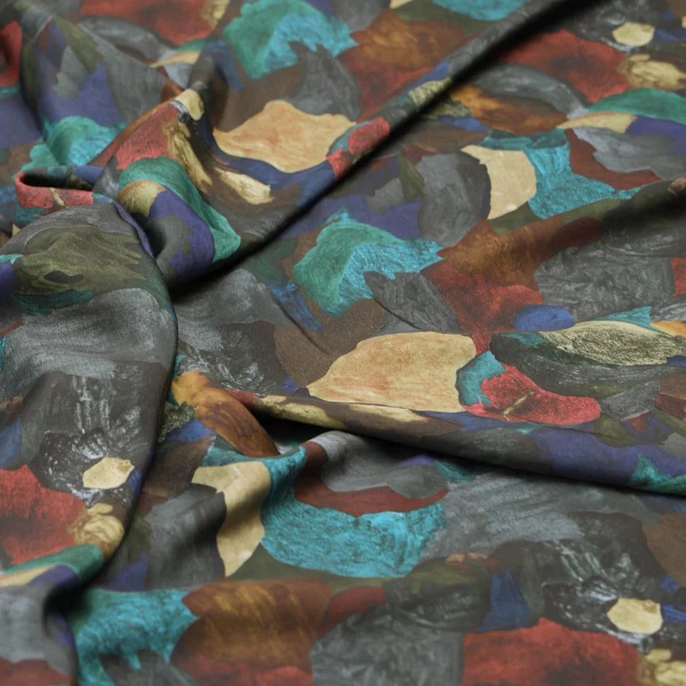 A Canvas of Expressive, Painterly Shapes