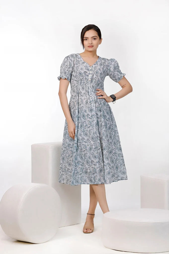 Paisley Print Dress – 44.1 7ad13369 8da9 44bf 97f0 d7e9db82ee9d
