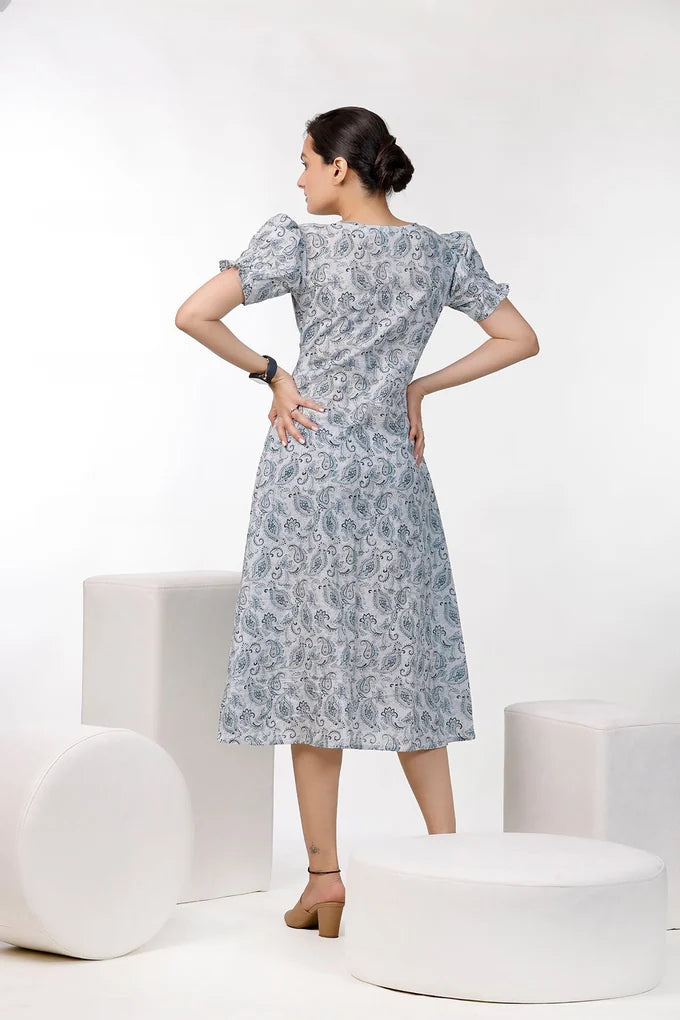 Paisley Print Dress – 44.3 e569fdce 73a9 40dc 86c8 646b3a555fc2