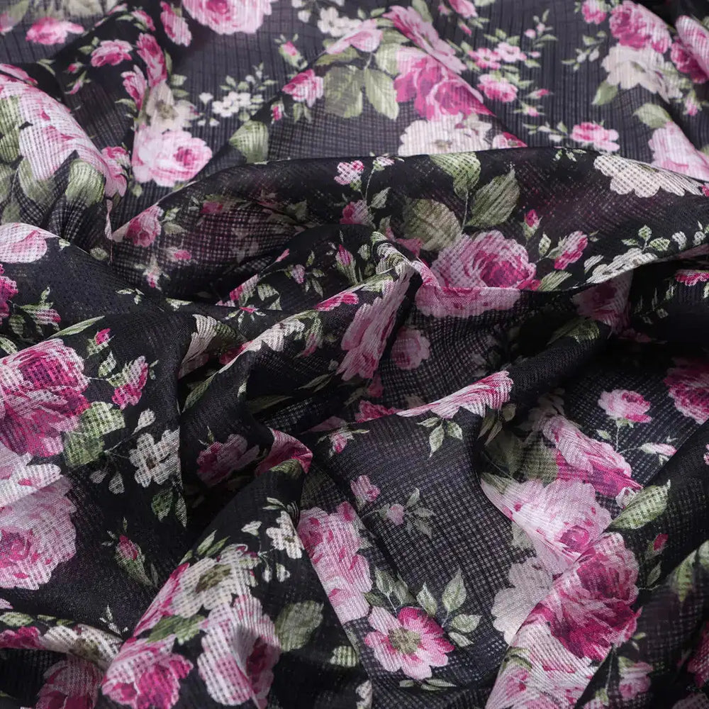 A Classic Floral That Blooms in Darkness