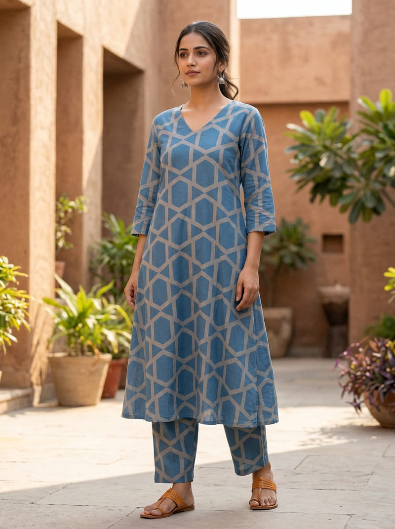 Blue Geometric Trellis Pattern Pure Cotton Digital Printed Fabric