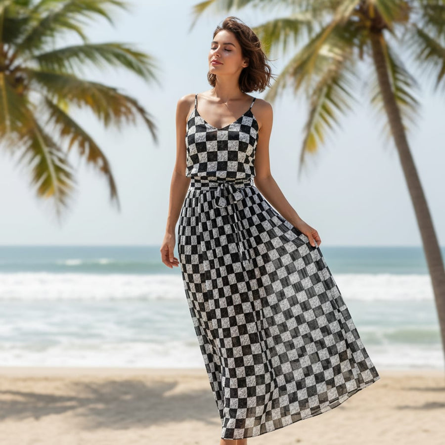 Smoky Black And White Cheques Colour Digital Printed Fabric - Pure Georgette