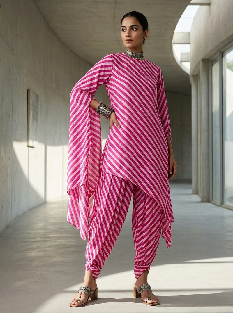 Pink Wavy Diagonal Stripes Pure Cotton Digital Printed Fabric