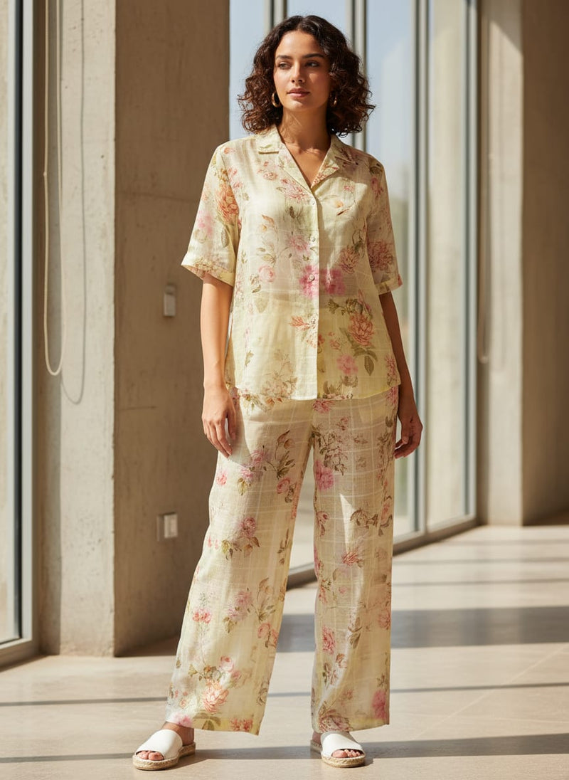 Gorgeous Linen Flower Print Fabric with Decorative Floral Design