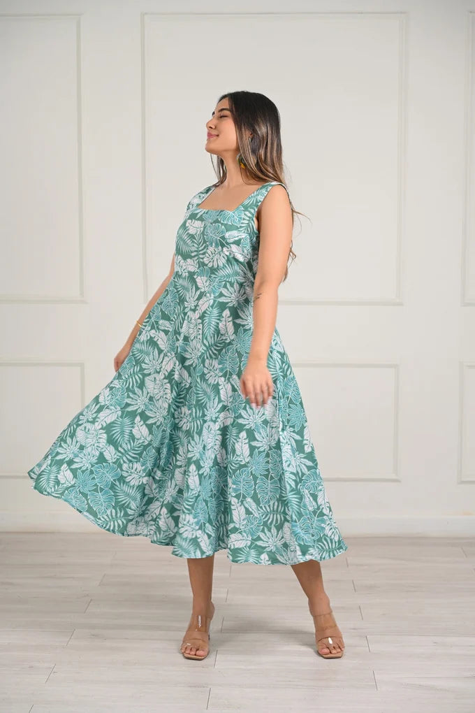 Flowy Floral Midi Dress – 84.3