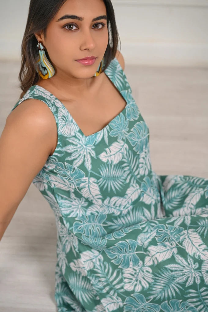 Flowy Floral Midi Dress – 84.5