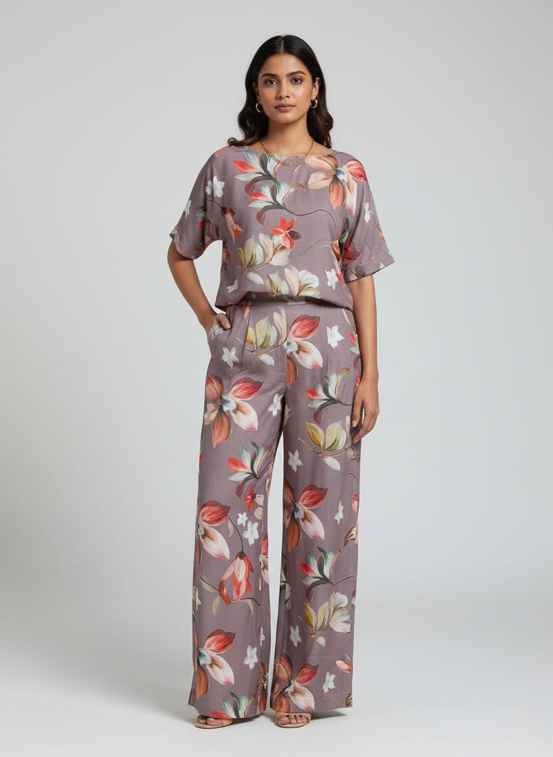 Elegant Mauve Floral Printed Polyester Fabric for Apparel