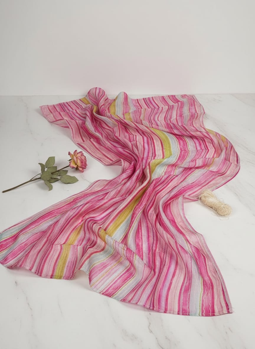 Where Painterly Strokes Meet Woven Cloth