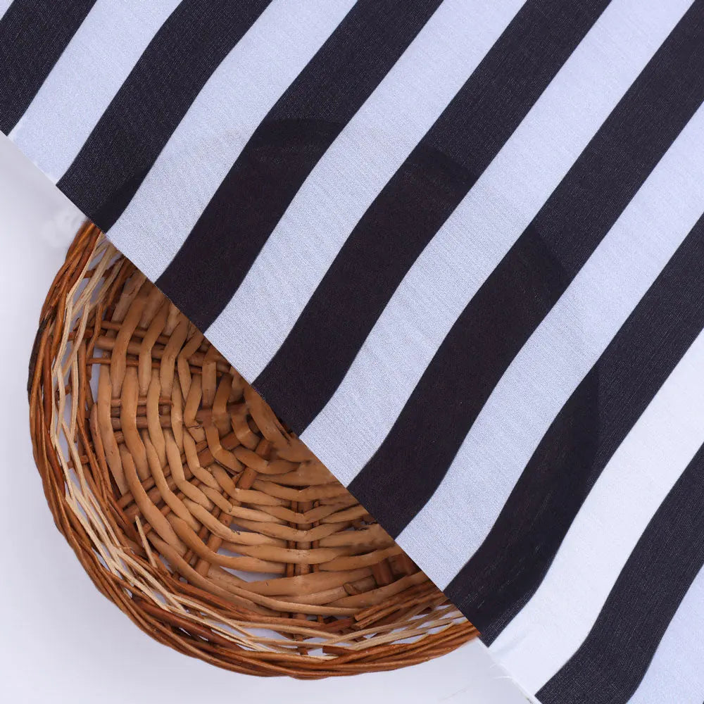Gorgeous black and white digital printed fabric from FAB VOGUE Studio – mu 0 ta08501p2 110 b