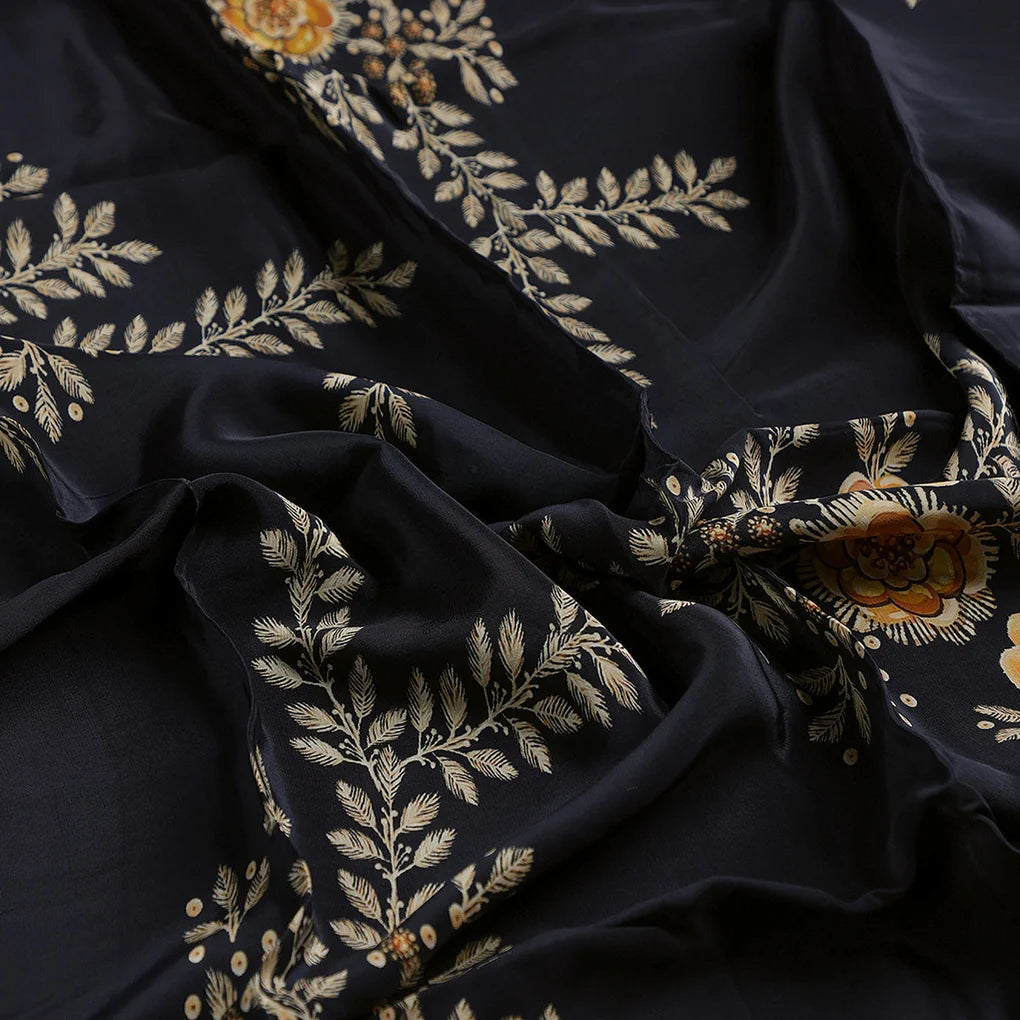 Flower And Buds Digital Printed Fabric - Natural Crepe – nc 0 ta08266p 108 c