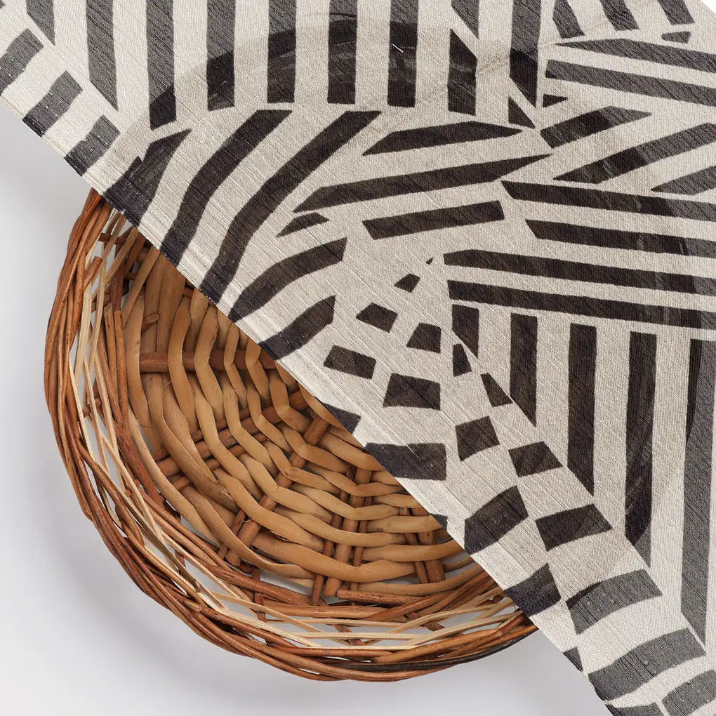 Attractive Black Strips With Bone Colour Digital Printed Fabric - Pure Chinon – pc 0 ta0078 106 d