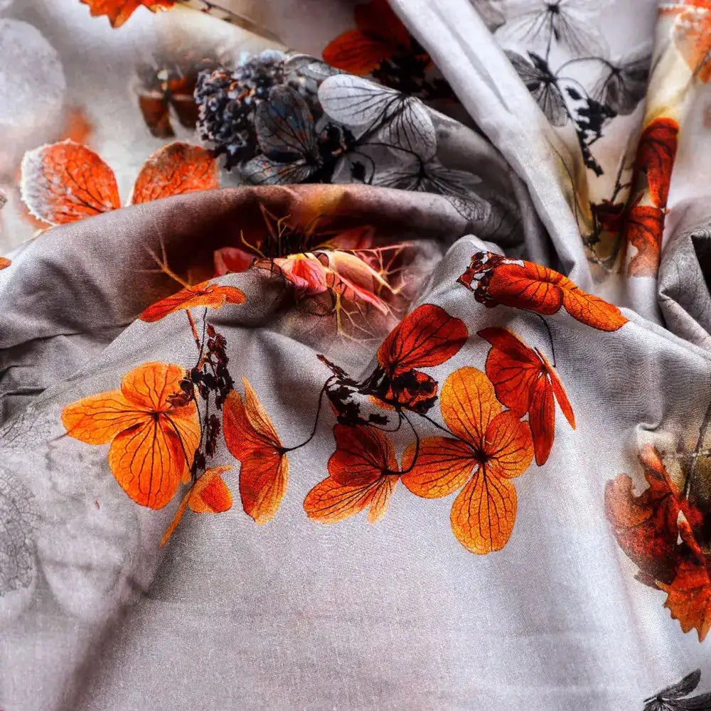 Gorgeous abstract digital printed cotton fabric by FAB VOGUE Studio – pco 0 ta09548pe 108 c