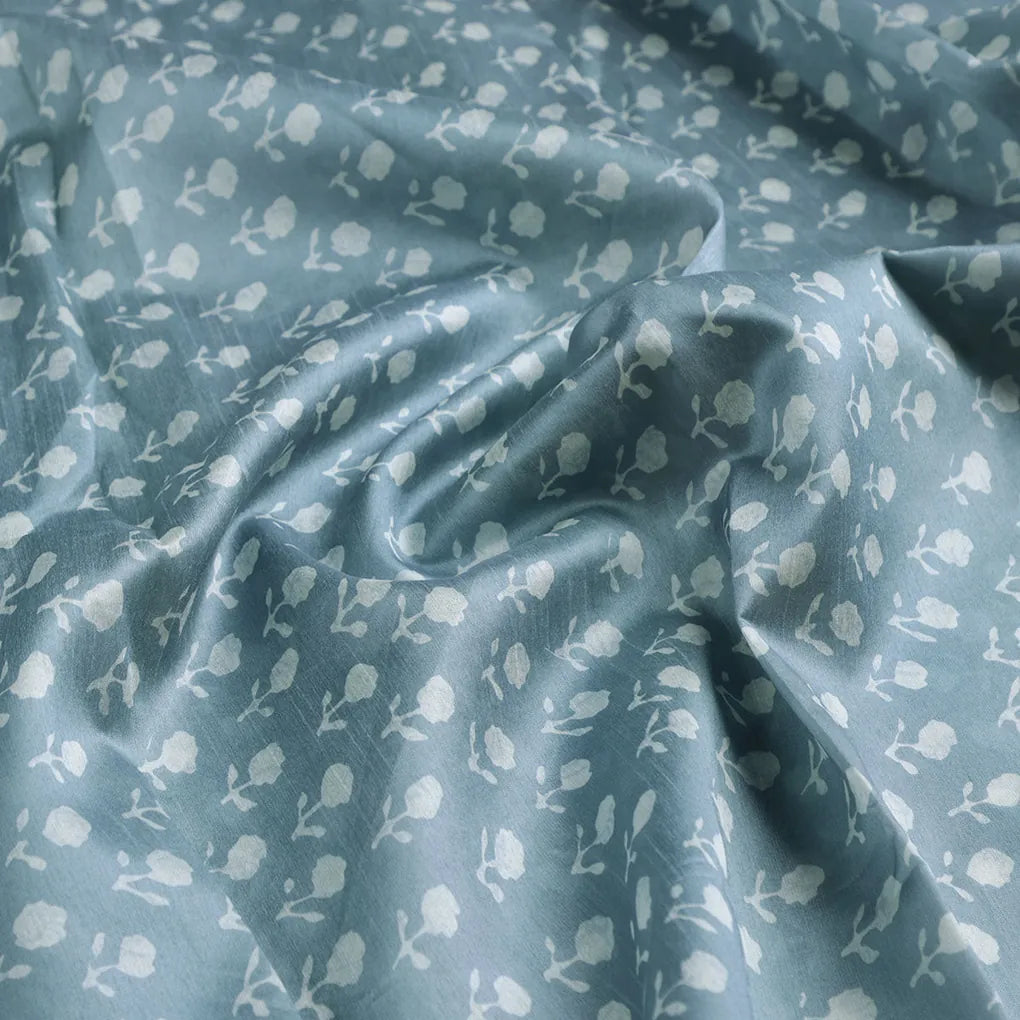 Iris Small Flower Digital Printed Fabric - Tusser Silk – ts 0 ta08529 110 c