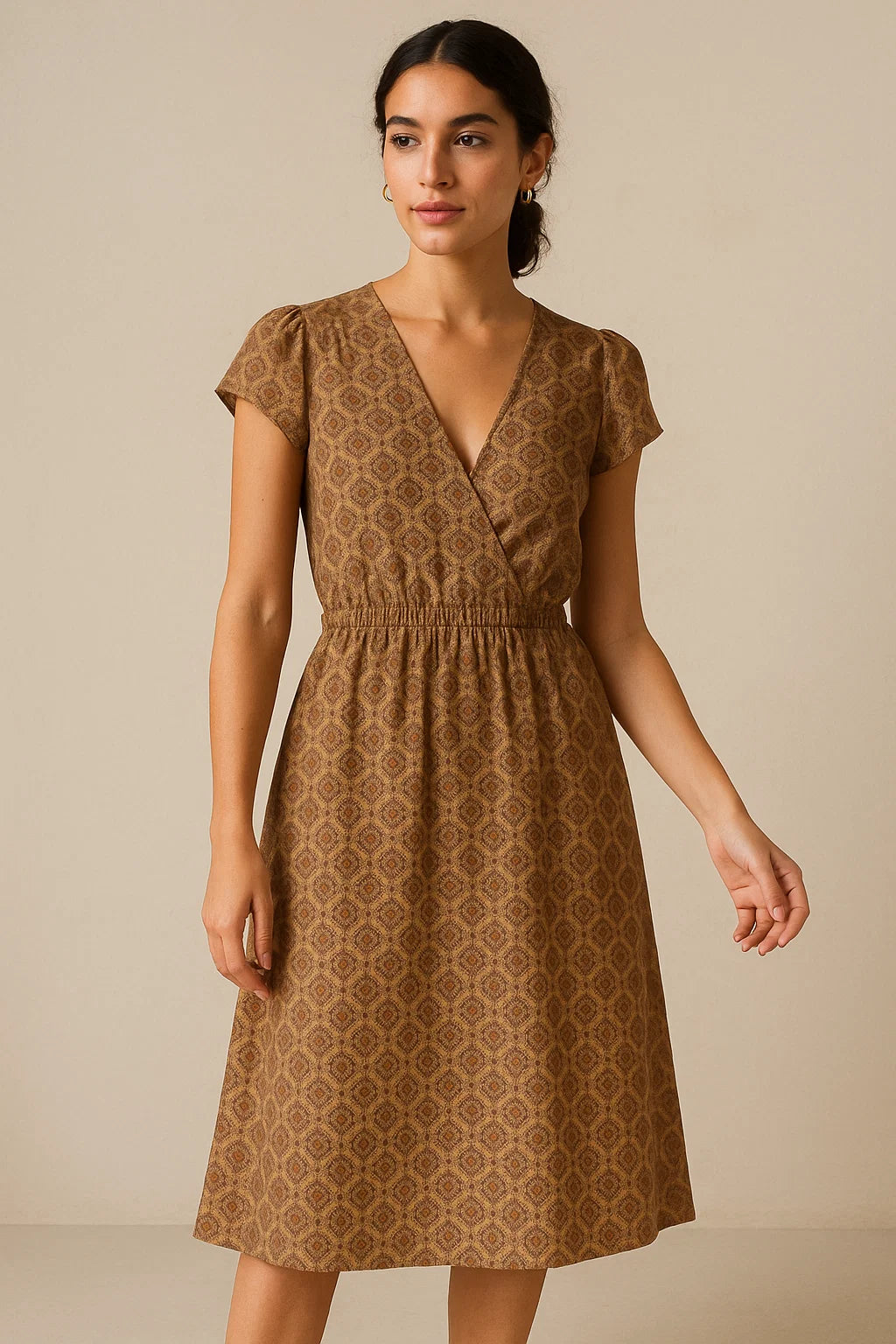 Trending And Beautiful Quatrefoil Digital Printed Fabric - Weightless