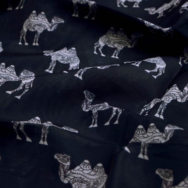 Black & White Intricate Camel Pattern Chanderi Fabric – ch 0 ta0692 108 1