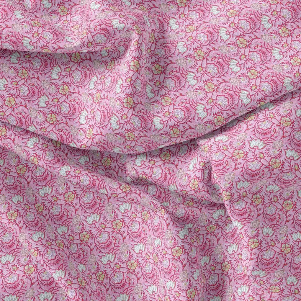 Pink Jecobean Silk Crepe Printed Fabric – cr 0 ma01297 110 pink jecobean silk crepe printed fabric 4