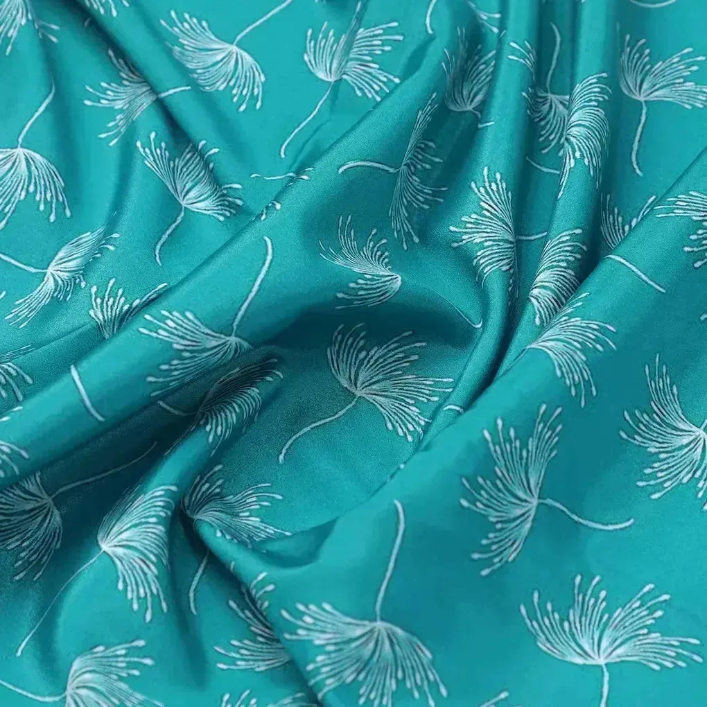 White Floating Flower Digital Printed Fabric - Crepe – cr 0 ma0139 110 white floating flower digital printed fabric crepe 3