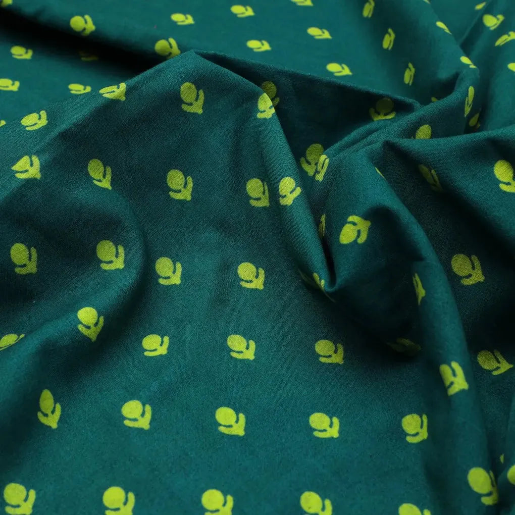 Small and Single Motif Digital Printed Fabric - Pure Cotton – pco 0 ta7590p1 108 small and single motif digital printed fabric pure cotton 1