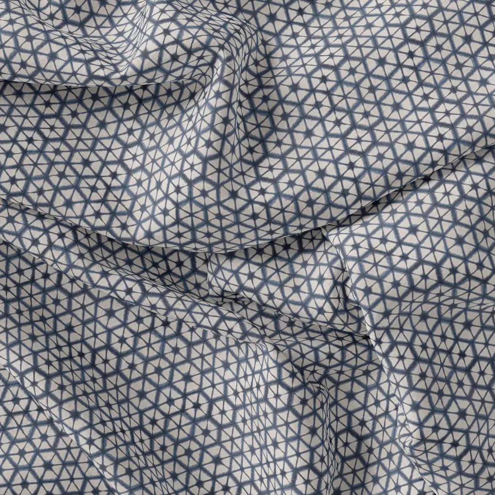 Creative Morden Abstract Hexagon Digital Printed Fabric - Pure Georgette – pg 0 ma0932 110 creative morden abstract hexagon digital printed fabric pure georgette 3