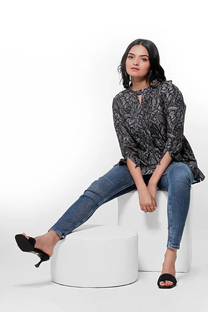 Traditional Golden Motif Top – 088a2123 copy